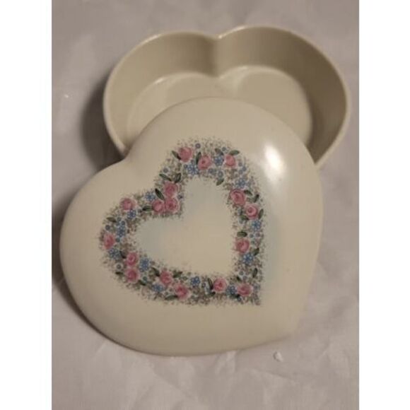 Otagiri Japanese Romance Heart-shaped Trinket Box Floral Creative Collection - Picture 1 of 12